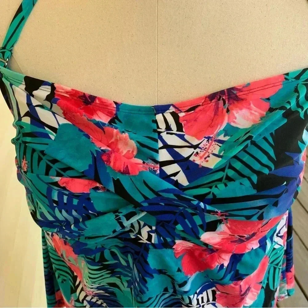 Catalina Tankini Swim Top 3X 22W 24W Cross Front Tropical Flower Swimsuit Halter